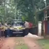 Begini Kondisi Anak Korban Mutilasi Ciamis yang Disebut Jadi Penyebab Ayahnya Nekad Lokasi kejadian mutilasi di Ciamis yang sudah diberi garis polisi.