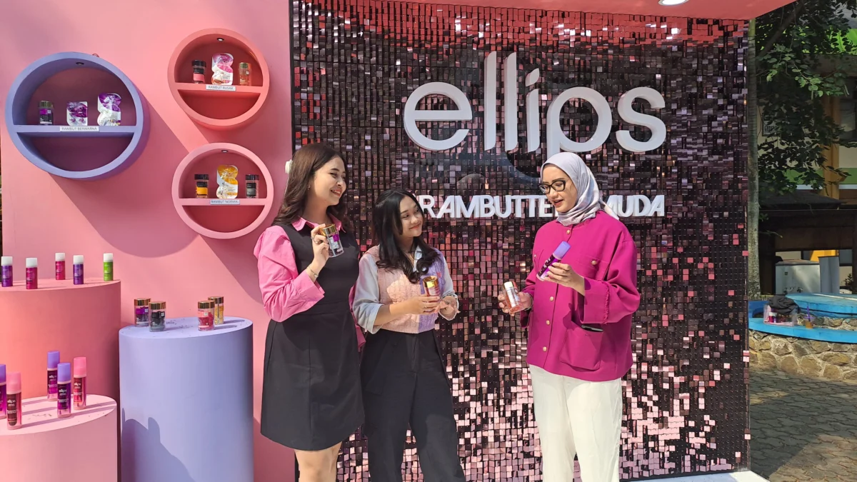 Ajak Mahasiswa Tampil Lebih Percaya Diri dengan #RambutTetapMuda, Ellips Hadir Perdana di Universitas Padjadjaran Bandung Ellips Saat hadir di Universitas Padjadjaran (ist)