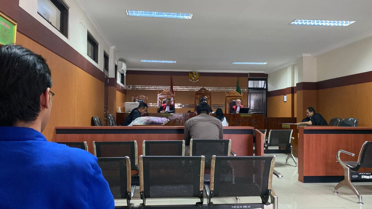 Suasana sidang terdaa putri sumiati alias uti yang melakukan tindakan pembunuhan. Riki Achmad/Jabar Ekspres