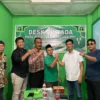 Atet Hadiyana (dua dari kanan) saat bersilaturahmi dengan pengurus Desk Pilkada DPC PPP Kota Banjar, Sabtu 25 Mei 2024. (Cecep Herdi/Jabar Ekspres)