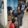 Gina Januari, altet sepeda di acara Cycling de Jabar 2024 dievakusi usai terlibat kecalakaam dengan pengendara sepeda motor di Jalan Nasional Banjar-Pangandaran, atau 100 meter sebelum Stasiun Banjar, Jawa Barat, Sabtu 25 Mei 2024. (Istimewa)