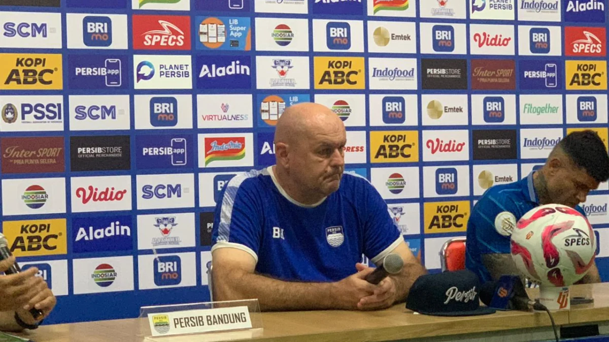 Pelatih Persib Bandung, Bojan Hodak. (Sadam Husen / JE)
