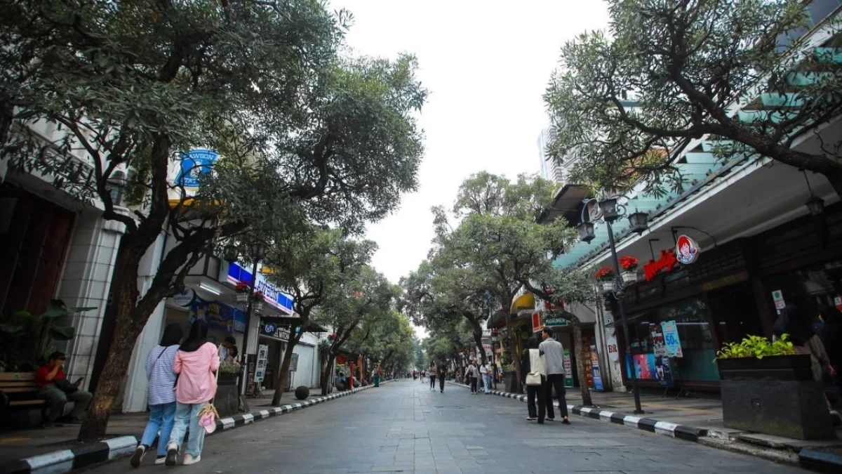 Suasana Jalanan saat di Braga Beken, Cek Jadwal Acara Nyeni di Braga/ Dok. bandung.go.id
