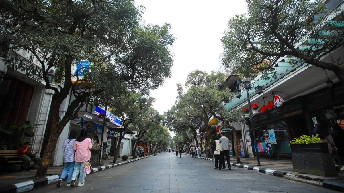 Mau Jalan-Jalan ke Braga BEKEN? Ini 16 Titik Parkir Motor dan Mobil Sekitar Braga Bebas Kendaraan Braga BEKEN (bebas kendaraan)/ bandung.go.id
