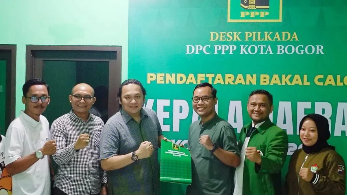 Kandidat Bacawalkot Bogor, Farhat Abbas dalam lawatannya ke Kantor DPC PPP Kota Bogor, Jumat (10/5) Sore. (Yudha Prananda / Jabar Ekspres)