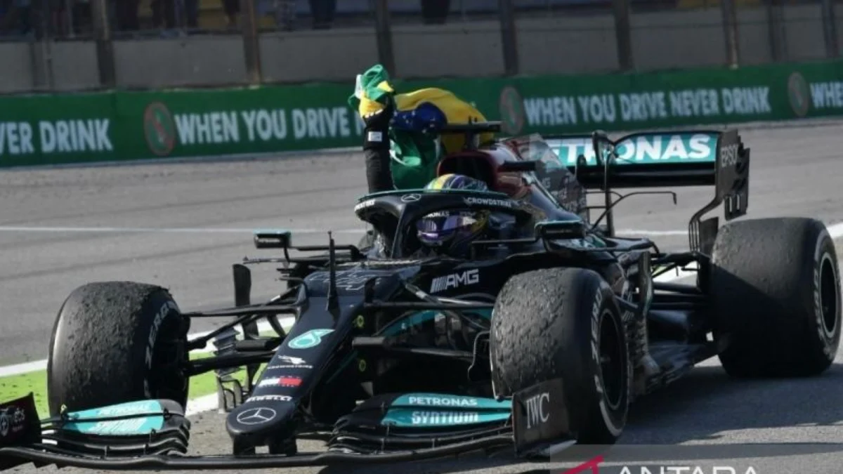 Jelang GP Emilia-Romagna, Ini Strategi Halmiton untuk Raih Podium