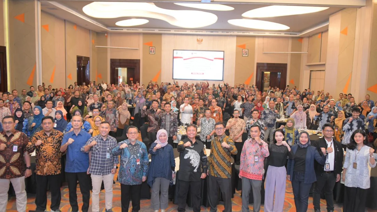 Sekda Jabar Herman Suryatman menghadiri acara  Monitoring dan Evaluasi Implementasi Inpres Nomor 1 Tahun 2022 tentang Optimalisasi Pelaksanaan Program JKN di Harris Hotel Ciumbuleuit, Kota Bandung, Kamis (2/5/2024).(Foto: Rizal Fs/Biro Adpim Jabar)