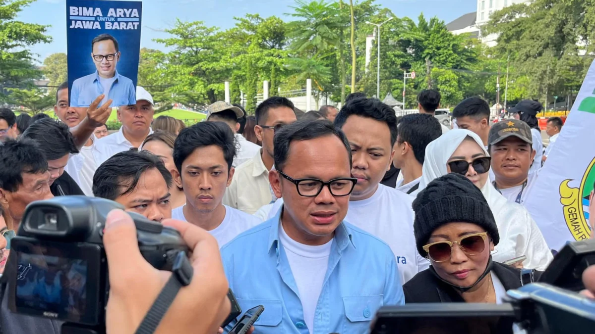 Dok. Mantan Wali Kota Bogor, Bima Arya saat mendekalarsikan dirinya untuk nyagub di Jabar. Sabtu, (4/5). Foto. Sandi Nugraha.
