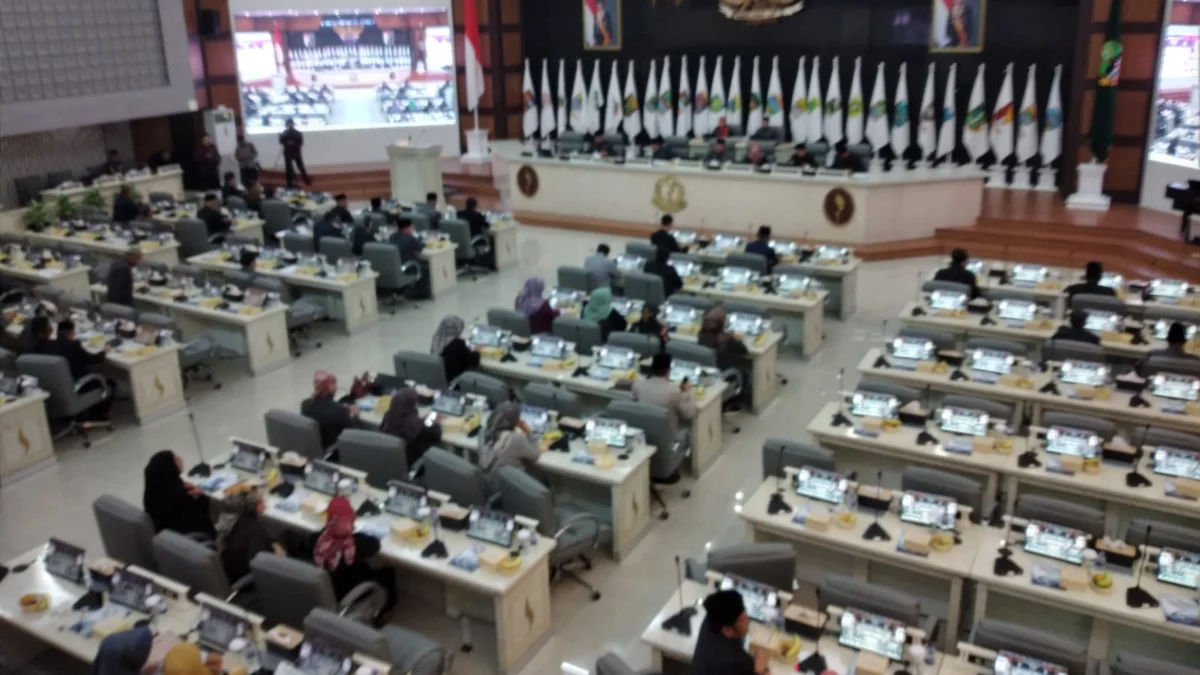 Rencana pengadaan mobil dinas baru DPRD Jabar/