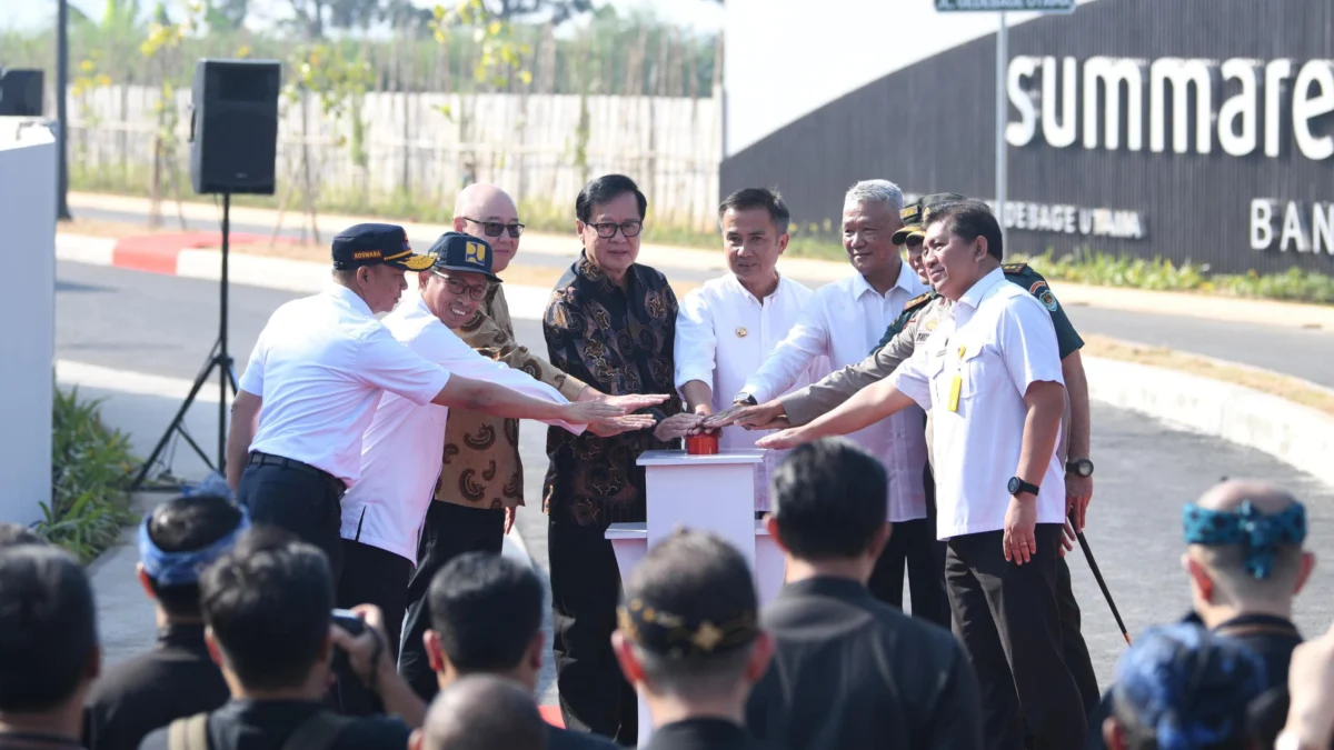 Peresmian akses baru menuju Masjid Al-Jabbar Gedebage, Kota Bandung/