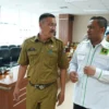 Ketua Komisi IV DPRD Kota Bogor, Akhmad Saeful Bakhri bersama Kepala Disdik Kota Bogor, Irwan Riyanto. (Yudha Prananda / Jabar Ekspres)
