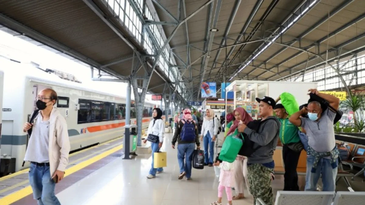 Yuk Liburan! Ada Kereta Tambahan Gambir-Yogyakarta, Long Weekend Mulai 9 Mei 2024 Ilustrasi jadwal kereta api tambahan Gambir - Yogyakarta dan sebaliknya memasuki long weekeend mulai 9 Mei 2024/ Dok. PT KAI