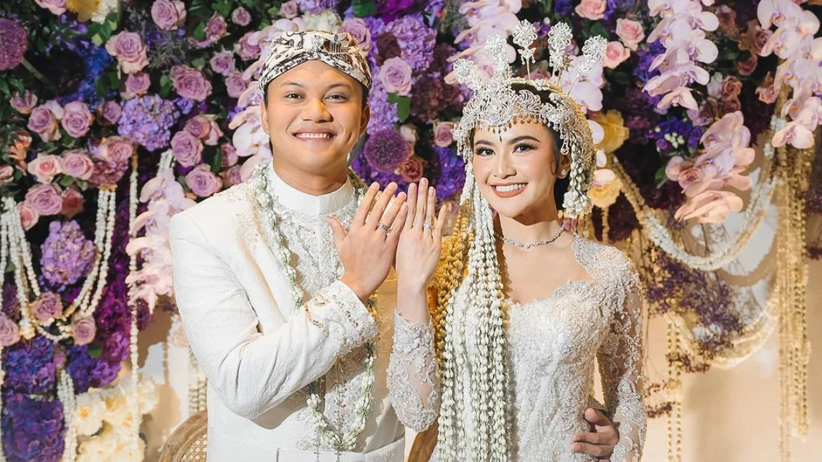 Rizky Febian dan Mahalini Resmi Menikah Hari Ini, Dicky Chandra: Satu Kali Ijab Langsung Sah! Rizky Febian dan Mahalini Resmi Menikah Hari Ini, Dicky Chandra: Satu Kali Ijab Langsung Sah!