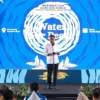 Pj Gubernur Jabar, Bey Triadi Machmudin, saat menghadiri Hari Air Duni ke-32 di Situ Kemang, Kamis (2/5).