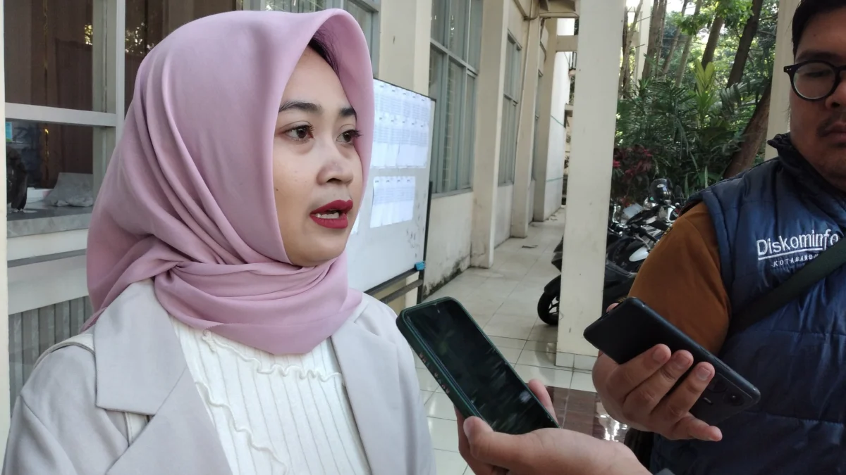 Ketua KPU Kota Bandung Wenti Frihadianti saat ditemui di UIN Sunan Gunung Djati, Selasa (07/05)
