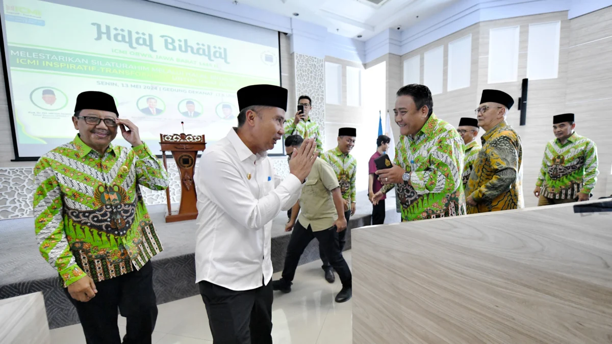 Bey Machmudin Minta ICMI Arahkan Mahasiswa KKN Ikut Tangani Stunting Bey Machmudin Minta ICMI Arahkan Mahasiswa KKN Ikut Tangani Stunting