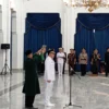 Dilantik Jadi Pj Bupati Cirebon, Wahyu Mijaya Ngaku Tetap Monitoring PPDB 2024 di Jabar Dok. Pelantikan Wahyu Mijaya sebagai Pj Bupati Cirebon. Jum'at (17/5). Foto. Sandi Nugraha.