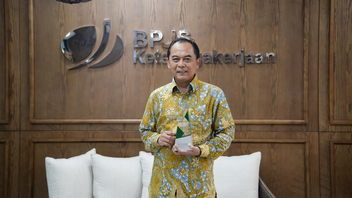 BPJS Ketenagakerjaan Terima Penghargaan Best Nation Wide Collaboration dari Grab