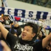 Ilustrasi: Potret Bobotoh saat mendukung Persib di Stadion Gelora Bandung Lautan Api, Gedebage, Kota Bandung. (Pandu Muslim/Jabar Ekspres)