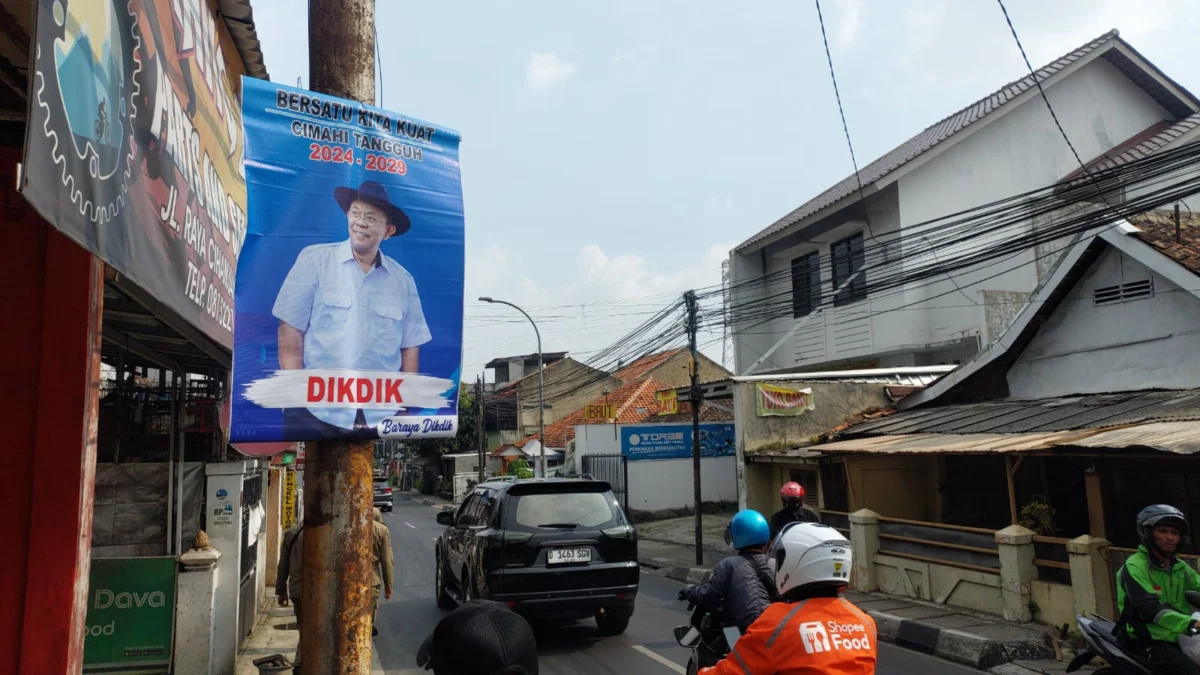 APK Bergambar Sekda Cimahi Bertebaran, Pj Wali Kota Klaim Sudah Panggil yang Bersangkutan Pj Wali Kota Klaim Sudah Panggil yang Bersangkutan