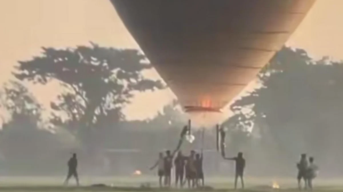 Viral Balon Udara Raksasa Meledak di Ponorogo, Remaja Luka Bakar!