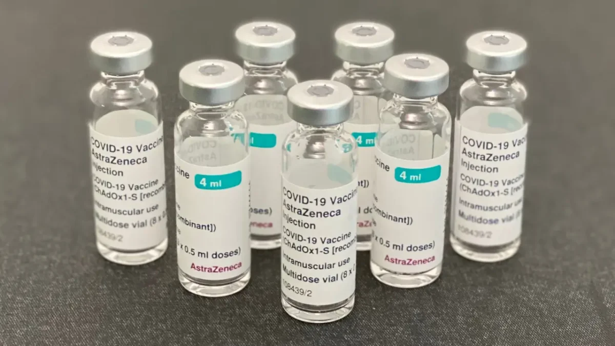 BPOM Terus Memantau Kasus Efek Samping Vaksin AstraZeneca