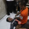 Adi (20 tahun) saat hanbisi nyawa Ceuceu orang yang hendak menyodominya. Dok Humas Polres Sukabumi