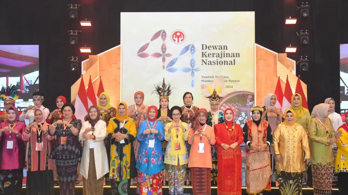 Produk Kerajinan Tangan Jabar Ramaikan Expo Dekranas, Puncak HUT Dewan Kerajinan Nasional Berlangsung di Solo Produk Kerajinan Tangan Jabar Ramaikan Expo Dekranas, Puncak HUT Dewan Kerajinan Nasional Berlangsung di Solo