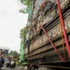 Tumpukan sampah di TPS Panyileukan, Kota Bandung. (Pandu Muslim/Jabar Ekspres)