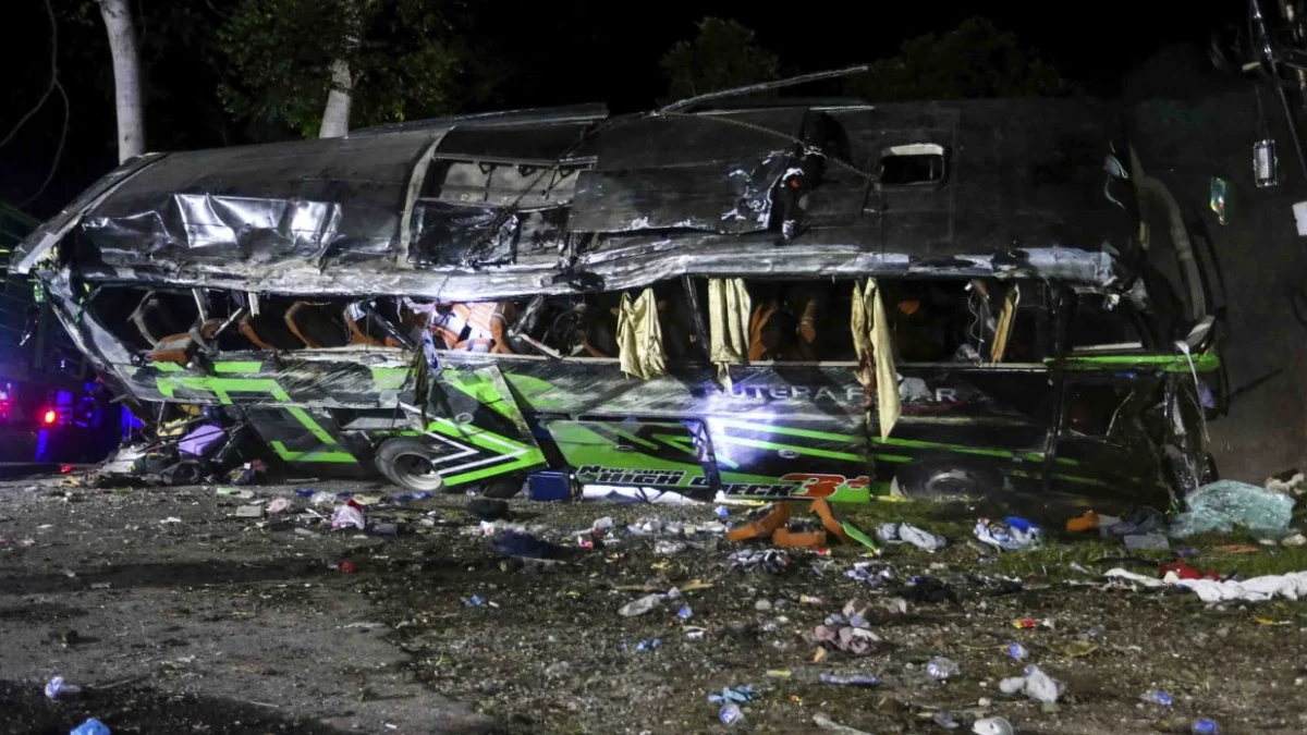 KNKT Fokus Lakukan Investigasi Kecelakaan Bus Siswa SMK di Subang pada Kelayakan Kendaraan KNKT Fokus Lakukan Investigasi Kecelakaan Bus Siswa SMK di Subang pada Kelayakan Kendaraan