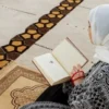 ILUSTRASI memperbanyak amal di awal bulan Dzulhijjah. (freepik)