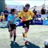 Vanessa Putri (Kanan) pastikan gelar juara 1 on 1 Skill Challenge MilkLife Soccer Challenge - Bandung Series 1 2024, di Lapangan Progresif, Sabtu (22/6)