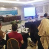 Ketua Umum Asosiasi Rumah Sakit Hewan Indonesia, Prof. Deni Noviana dalam seminar bertajuk 'The Experts Talk: Empowering Veterinary Clinic Services by Optimalization Diagnostic Imaging and Surgical Intervention', Sabtu (22/6). (Yudha Prananda / Jabar Ekspres)