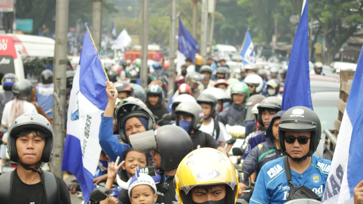PERSIB JUARA! Polisi Siapkan Pengamanan Ekstra saat Konvoi Kemenangan di Jalur Ini PERSIB JUARA! Polisi Siapkan Pengamanan Ekstra Arak-arakan di Jalur Ini