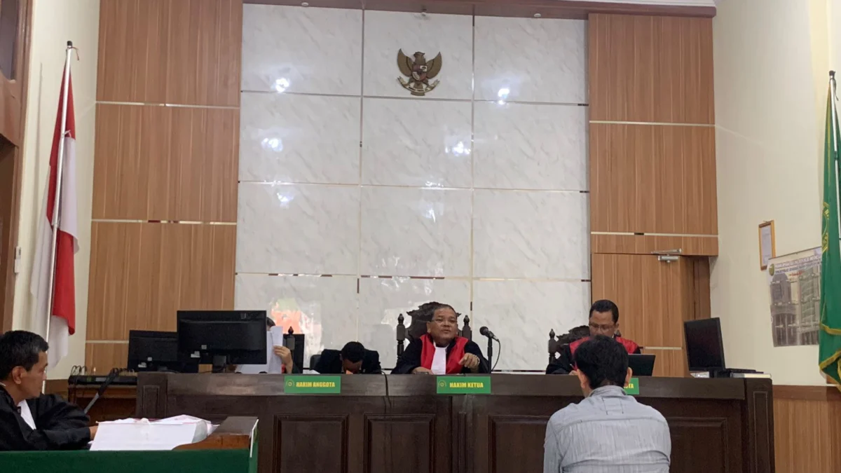 Mangkir Lagi, Jaksa Bakal Panggil Paksa Anggota DPRD Jabar yang Terlibat Kasus Korupsi Dana Hibah Sidang lanjutan kasus dugaan tindak pidana korupsi dana hibah Provinsi Jawa Barat. (Sadam Husen / JE)