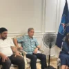 Jajaran pengurus DPC Partai Demkorat Kota Bogor bersama Bacawalkot Bogor Dedie A Rachim. (Yudha Prananda / Istimewa)