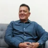 Pengurus DPC PDIP Kota Bandung Folmer Siswanto Silalahi saat memberikan keterangan mengenai Fun Bike to Tribute Soekarno pada Minggu 9 Juni 2024.
