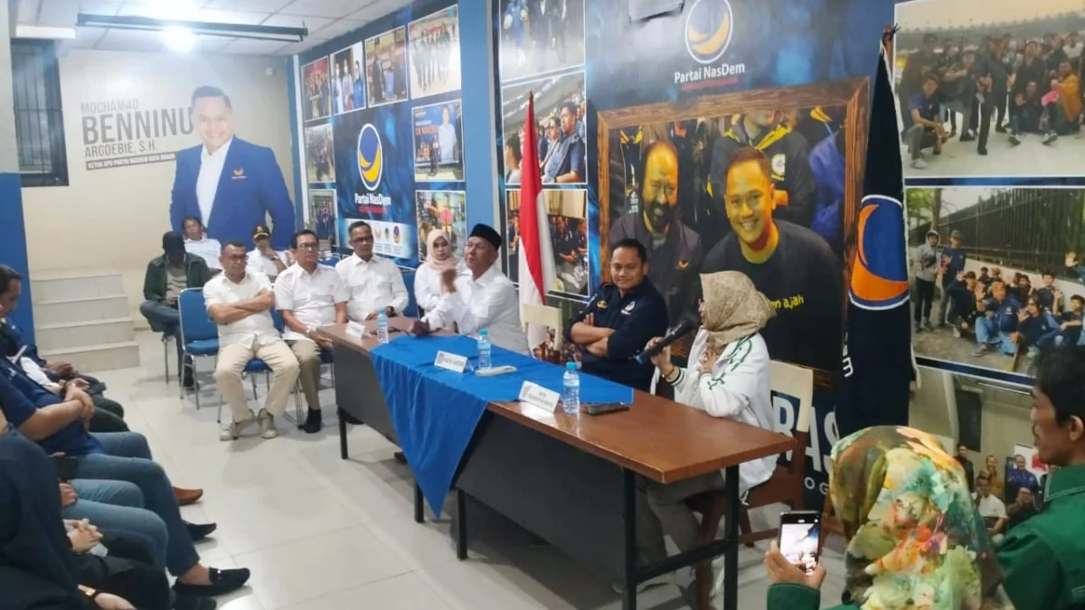Pilkada Kota Bogor, Gerindra dan PKB Bujuk NasDem Berkoalisi Jajaran elit Partai Gerindra dan PKB Kota Bogor saat melakukan safari politik ke kantor DPD Partai NasDem Kota Bogor. (Yudha Prananda / Jabar Ekspres)
