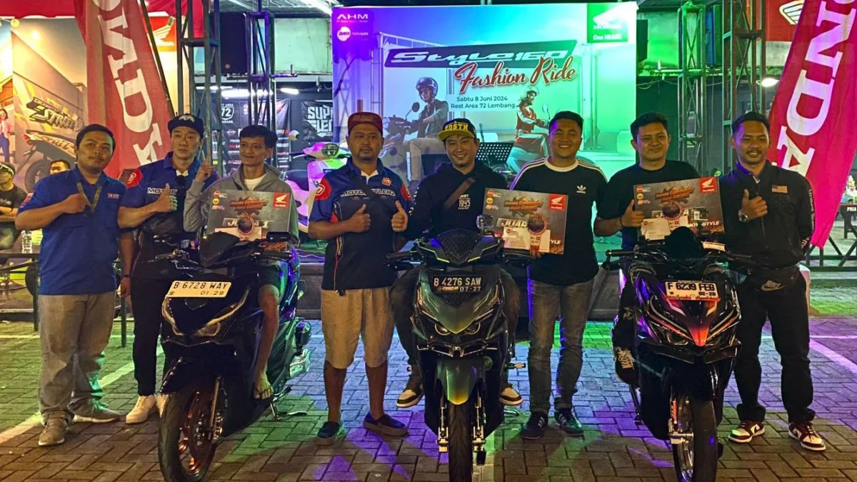 Honda Community Auto Contest, Ajang Kompetisi dan Silaturahmi Komunitas Honda Para pemenang pada kategori Matic Sunmori Motostyle berfoto bersama dengan PIC Community DAM, Irvan Setiawan dan para juri Honda Community Auto Contest 2024.