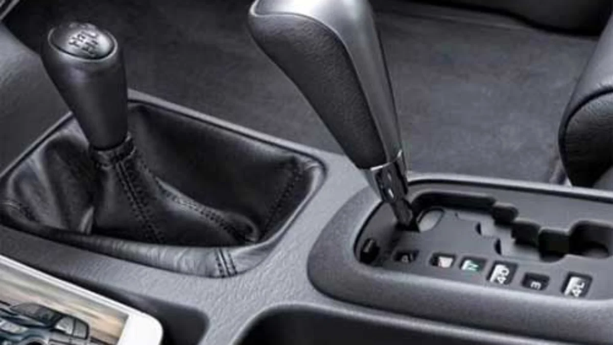 Perbedaan Transmisi Mobil Manual dan Automotic Biar Gak Salah Pilih!