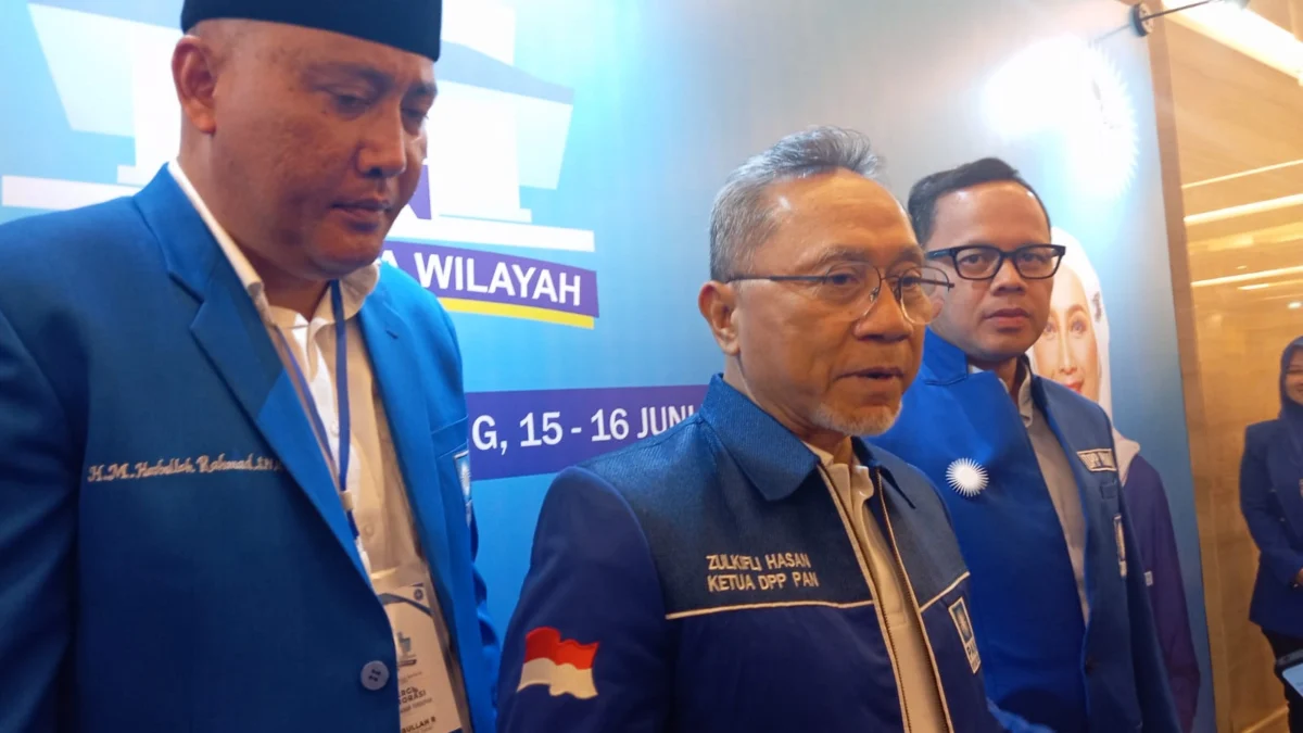 Rakerwil Partai Amanat Nasional ( PAN ), Zulkifli Hasan mendapat dukungan dari seluruh Kader di Jawa Barat untuk jabat ketua umum kembali.