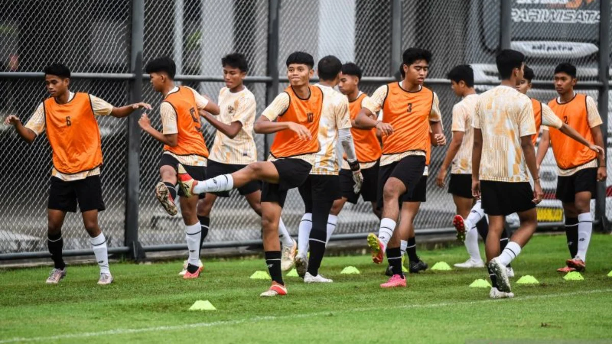 Fokus Menangkan Piala AFF U-16, Nova Arianto Beri Pesan ke Skuad Timnas U-16! Fokus Menangkan Piala AFF U-16, Nova Arianto Beri Pesan ke Skuad Timnas U-16!