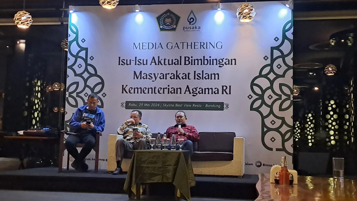 Staf Khusus Kementerian Agama RI, Tekankan Empat Point yang Harus Jadi Prioritas Bimas Islam Staf Khusus Kementerian Agama RI, Tekankan Empat Point yang Harus Jadi Prioritas Bimas Islam