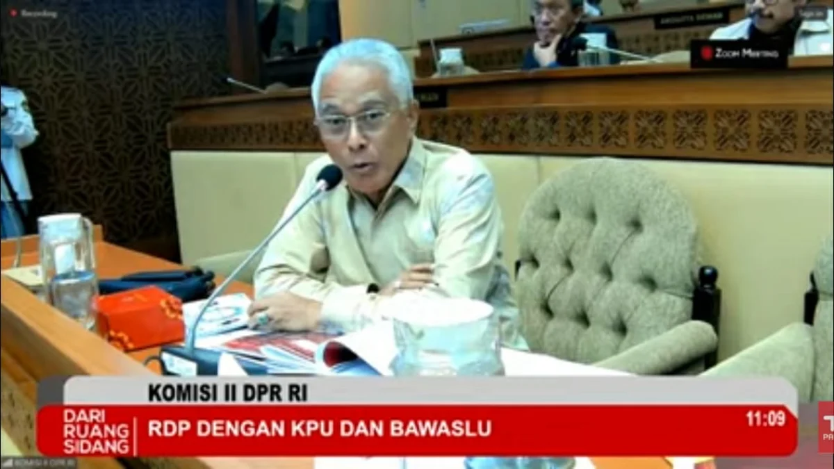 Tak Hadiri Rapat, Anggota DPR RI Singgung Ketidakseriusan KPU dan Bawaslu Anggota Komisi II DPR RI, Guspardi Gaus menyinggung ketidakseriusan KPU dan Bawaslu dalam RDP, Senin (10/6/2024). (Tangkapan Layar / Youtube TVR Parlemen)