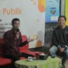 Mabincab Posnu Kota Banjar, Muhlison (kanan) berdiskusi dengan Mantan Wakil Wali Kota Banjar periode 2018-2023, H Nana Suryana belum lama ini. (Cecep Herdi/Jabar Ekspres)