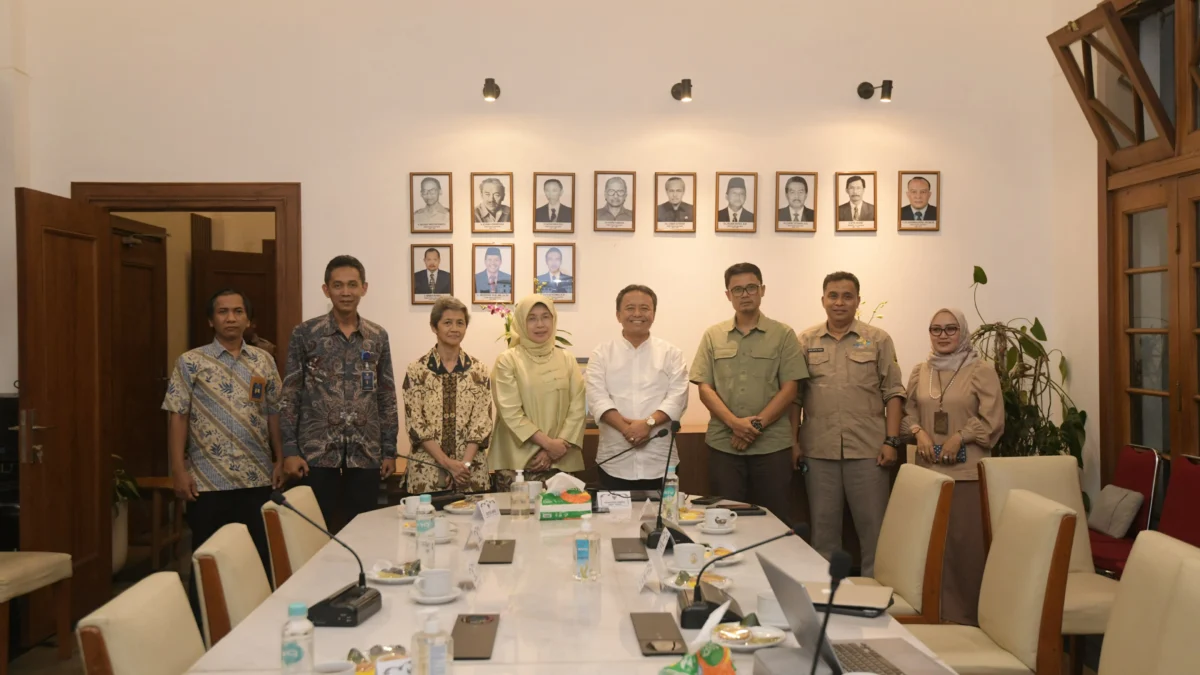 Sekda Herman Suryatman Bertemu Rektor Unpad Guna Membahas Berbagai Persoalan dan Tantangan di Jabar