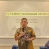 Direktur Pengawasan Transaksi dan Kepatuhan BEI, Kristian S Manullang saat membuka workshop regulasi pengawasan di Bursa Efek Indonesia, Banda Aceh, Rabu (12/6). Foto/ANTARA