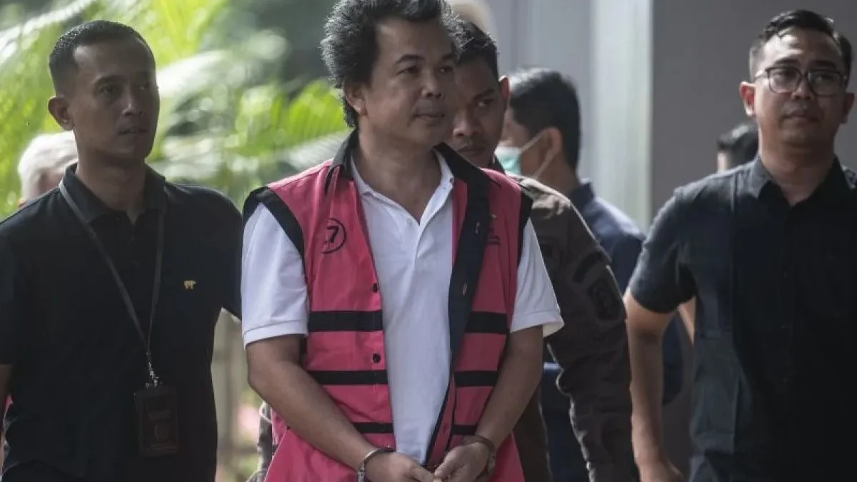 Mantan Komisaris CV Venus Inti Perkasa Kwan Yung alias Buyung (tengah) tiba di Kejaksaan Negeri Jakarta Selatan, Jakarta, Kamis (13/6/2024). ANTARA FOTO/Aprillio Akbar/rwa.