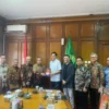 Studi Banding Pemprov Jatim, Direksi dan Komisaris PT Jamkrida Jatim di Kota Bandung, Kamis (13/06). (ist)