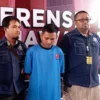 Dok. Pegi setiawan alias Perong (tengah) tersangka kasus pembunuhan Vina Cirebon. Foto. Sandi Nugraha.